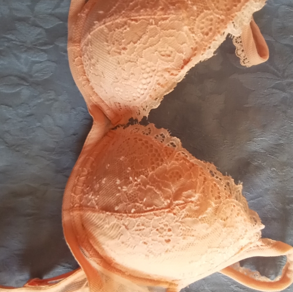 La Perla Lace peach bra 36A - Picture 7 of 8